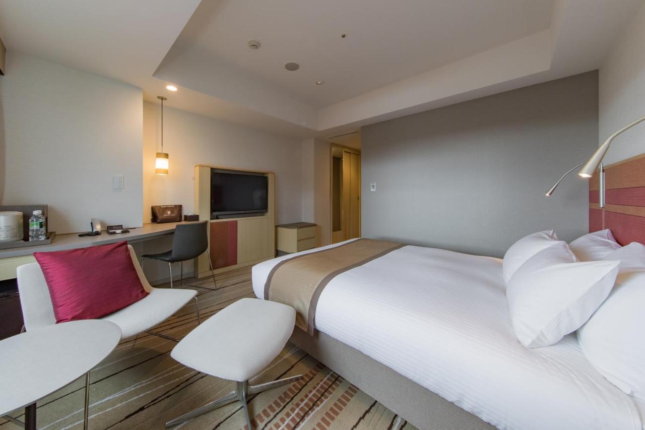 JR Kyushu Hotel Blossom Hakata Central Fukuoka  Exteriör bild